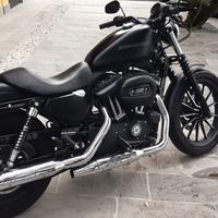 Harley-Davidson 883 Iron
