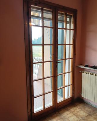 Finestre e porte finestre in legno con vetrocamera