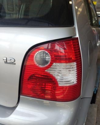 Fanale posteriore destro VOLKSWAGEN POLO del 2004