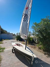 barca a vela Laser 1