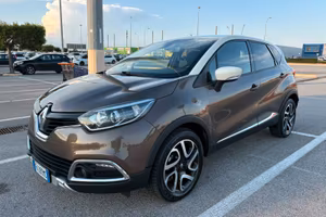 RENAULT CAPTUR 1.5 dci RUNWAY 8/2015
