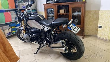 BMW R-Nine T