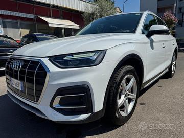AUDI Q5 35 TDI S tronic Business Advanced