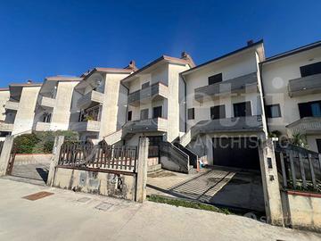 Villa a schiera Isernia [FZ DLNMRA B5VRG]