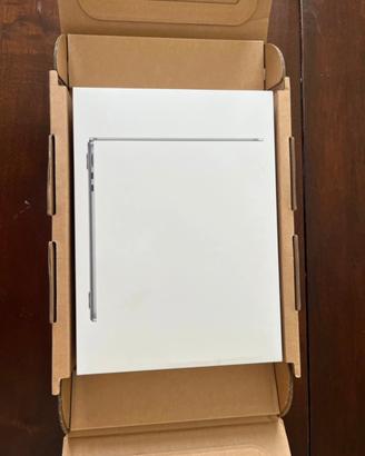 Apple MacBook Air 13” M3 - Nuovo Sigillato