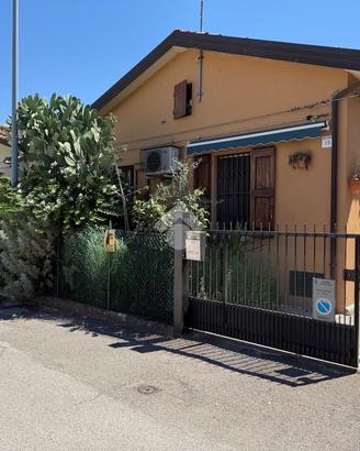 CASA INDIPENDENTE A BOLOGNA