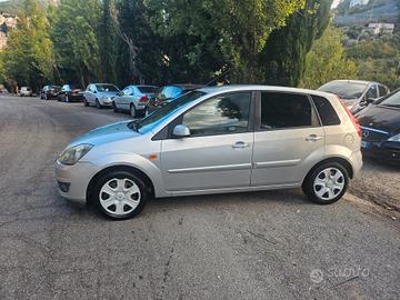 Ford Fiesta 1.4 TDCi 5p. Ghia 114.000km 2008