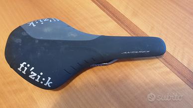 Sella bicicletta Fizik Antares R3 Carbon