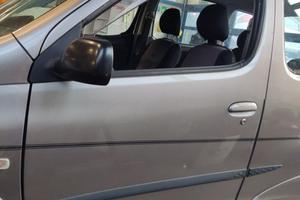 Porta anteriore sx nuda TOYOTA YARIS VERSO 2003