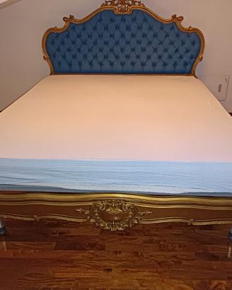Letto con testiera stile barocco/rococò