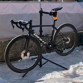 Supporto per bici da corsa