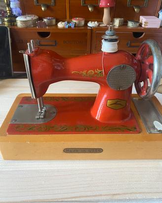 Macchina da cucire da collezione