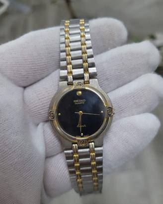 seiko femminile al quarzo funzionante 