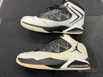 Jordan Melo M7 Advance “Black / White / Anthracite