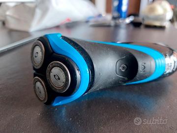 rasoio barba elettrico Philips AquaTouch