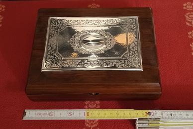 Portagioie legno e argento mai usato 