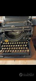 macchina da scrivere Underworld con custodia 