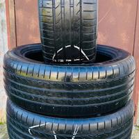 Gomme 235/50 R19 con battistrada residuo al 80%