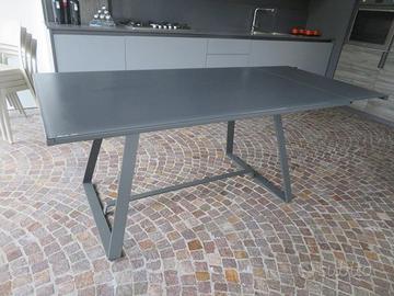 Tavolo Midj mod. Alfred- nuovo da esposizione