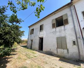 CASA SEMINDIPENDENTE A CAPACCIO