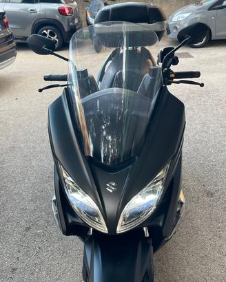 Suzuki Burgman 400