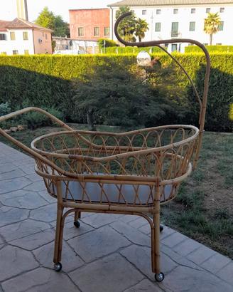 Culla vintage in vimini e bambù