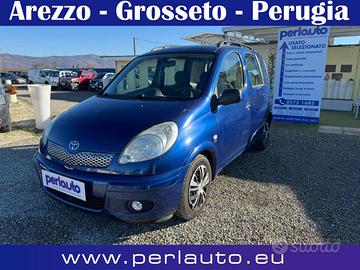TOYOTA Yaris Verso 1.3i 16V cat Luna '03