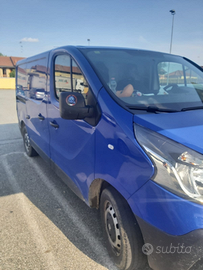 Furgone Renault autocarro