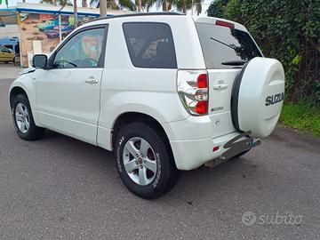 SUZUKI Grand Vitara - 2010