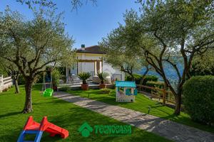 VILLA SINGOLA A PODENZANA