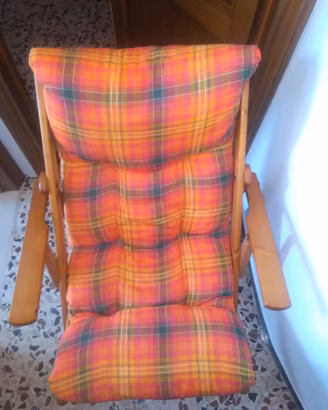 Poltrona sdraio relax con cuscino imbottito. 3 pos