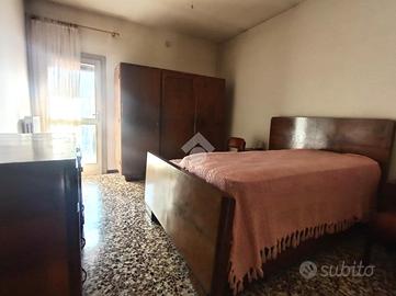 VILLA A SCHIERA A MASSA LOMBARDA