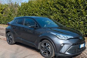 TOYOTA CH-R 2.0 TREND FULL HYBRID 