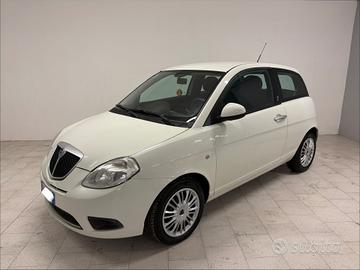 Lancia Ypsilon 1.2 69 CV New Oro Perfetta !