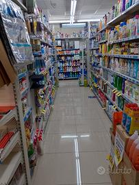 Negozio in centro commerciale