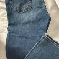 pantaloni levis W30