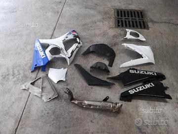 Carene ricambi gsxr 1000 k7 k8