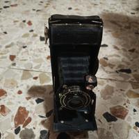 macchina fotografica  antica 