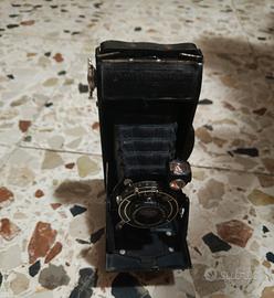 macchina fotografica  antica 