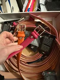 Stock di cinture in pelle uomo e donna