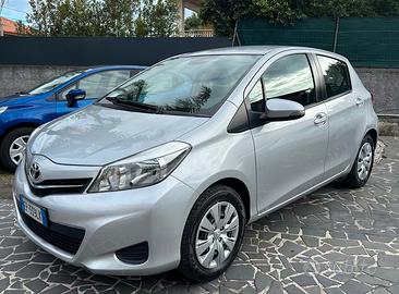 Toyota Yaris 1.0 5 porte Lounge