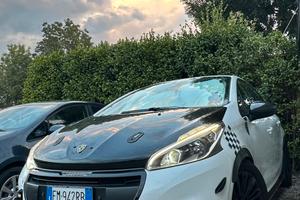 Peugeot 208 – Look GTi