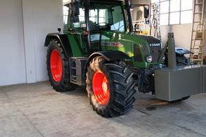 trattore agricolo Fendt vario 712 
