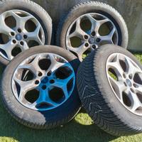 Cerchi con gomme 4 stagioni Ford Cmax e Focus