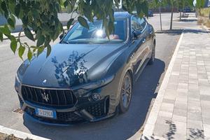 auto Macerata mod.levante