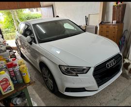 Audi A3 30 G-Tron