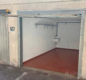 Garage per auto+moto+bici/Quartiere Navile