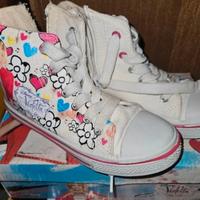 Scarpe bimba Violetta. 