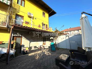 TERRATETTO RISTRUTTURATO CON CORTILE DI PROPRIETA'