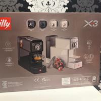 Macchina caffè’ Illy x3
